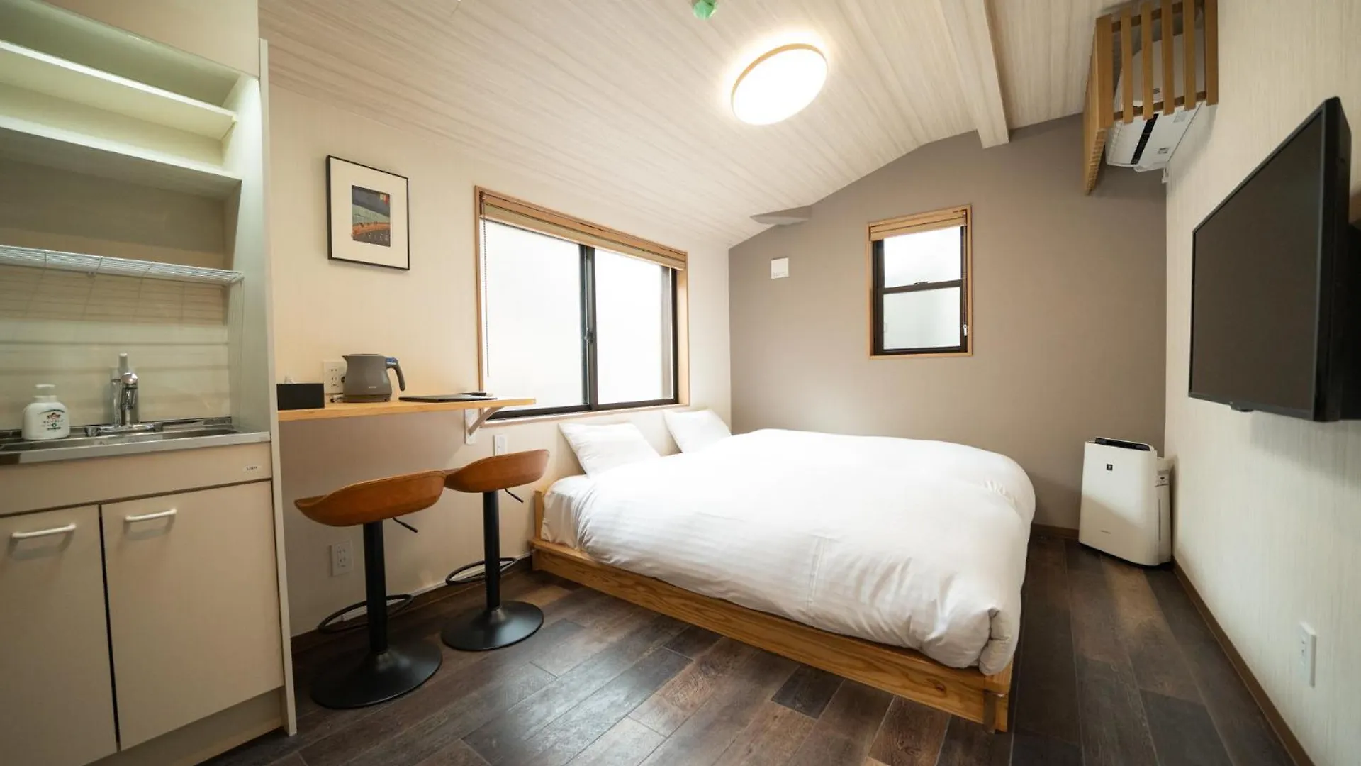 Apartment Yado Tenku Kyoto Nijo Japan